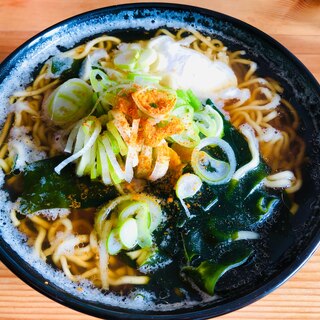 わかめネギ卵ラーメン